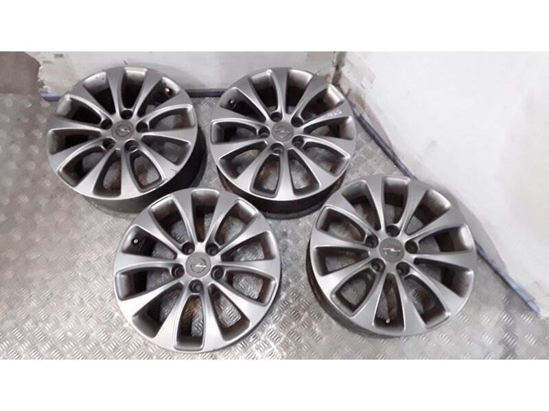 Recambio de juego llantas aluminio para opel astra h gtc (a04) 1.7 cdti (l08) referencia OEM IAM 6.5X16 5 TORN ET39 ALUMINIO ROZ