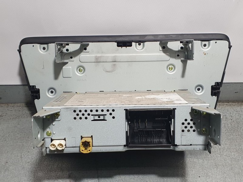 Recambio de sistema navegacion gps para skoda superb (3v3) active referencia OEM IAM 3V0035871C 702X0200 LG