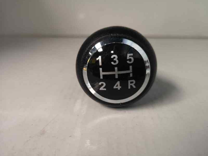Recambio de pomo palanca cambio para peugeot 207 referencia OEM IAM POM40119 NEGRO 5V PEUGEOT/CITROEN NEGRO 5V