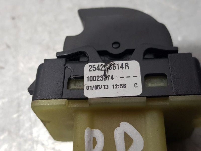 Recambio de mando elevalunas delantero derecho para renault clio iv limited referencia OEM IAM 25428614R 10023074 