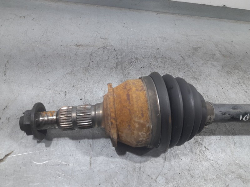 Recambio de transmision delantera izquierda para opel insignia berlina selective referencia OEM IAM 22796273  