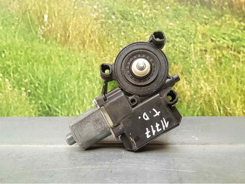 Recambio de motor elevalunas trasero derecho para volkswagen polo (6c1) advance bluemotion referencia OEM IAM 6R0959812N S850311