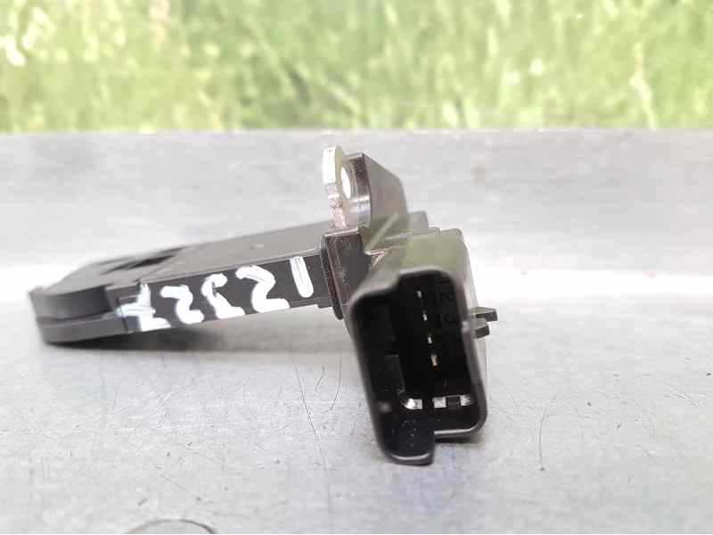 Recambio de caudalimetro para peugeot partner kasten confort l1 referencia OEM IAM 9677093080 AFH50M27 HITACHI