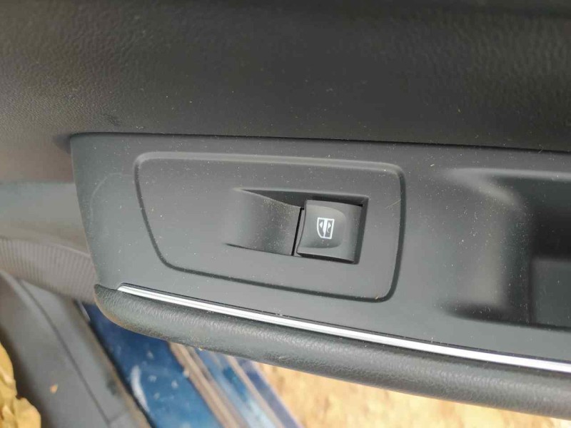 Recambio de mando elevalunas trasero derecho para renault talisman executive referencia OEM IAM 254218614R  