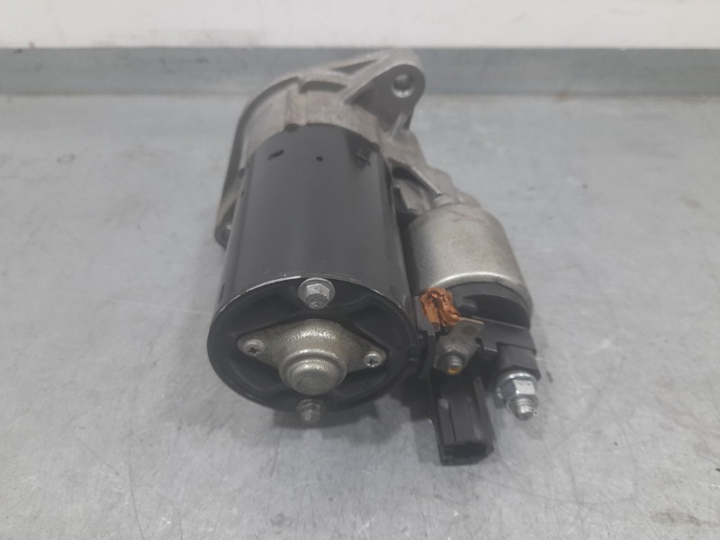 Recambio de motor arranque para toyota auris active referencia OEM IAM 281000T030D 0001107531 BOSCH