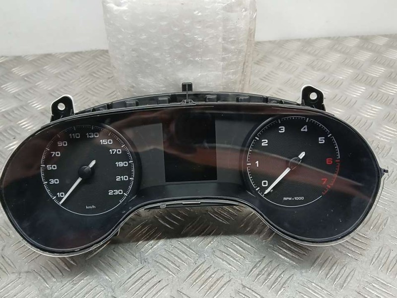 Recambio de cuadro instrumentos para fiat tipo ii (357) berlina cross referencia OEM IAM 522003330 52246888 MOPAR