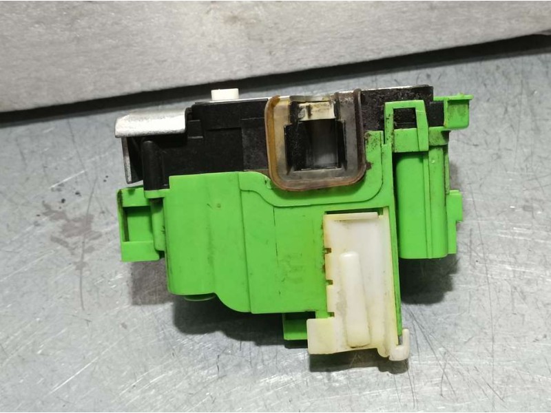 Recambio de cerradura puerta trasera izquierda para alfa romeo giulietta (191) distinctive referencia OEM IAM A046879  ELECTRICA