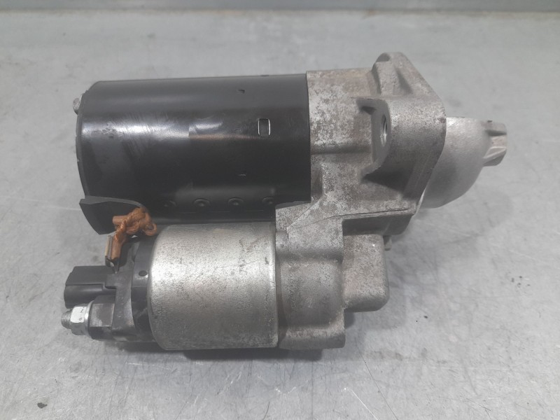 Recambio de motor arranque para toyota auris active referencia OEM IAM 281000T030D 0001107531 BOSCH