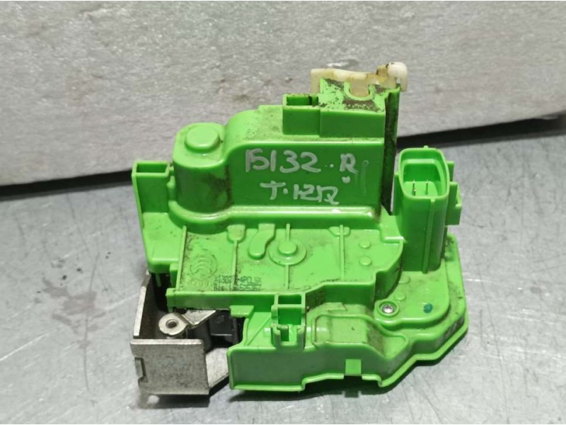 Recambio de cerradura puerta trasera izquierda para alfa romeo giulietta (191) distinctive referencia OEM IAM A046879  ELECTRICA