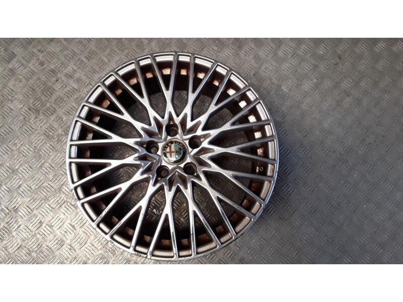 Recambio de llanta aluminio para alfa romeo brera (939_) 3.2 jts q4 (939.dxg22) referencia OEM IAM 8X18 5 TORN ET41 ALUMINIO ROZ