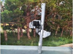 Recambio de elevalunas delantero derecho para peugeot partner kasten confort l1 referencia OEM IAM  402104B ELECTRICO 2 PINS