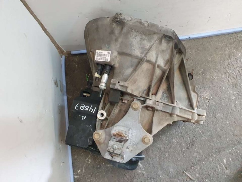 Recambio de caja cambios para ford fiesta (cbk) ambiente referencia OEM IAM 2S6R7002MA 140502 5VELOCIDADES