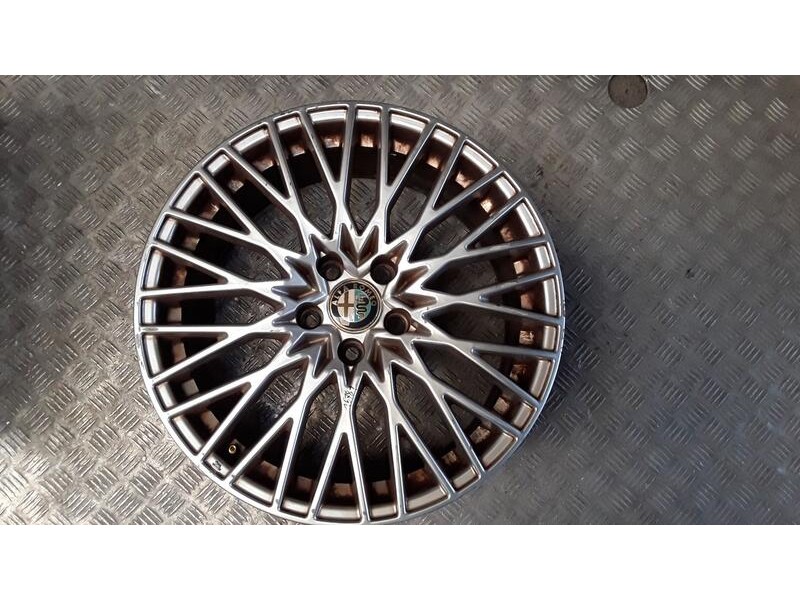 Recambio de llanta aluminio para alfa romeo brera (939_) 3.2 jts q4 (939.dxg22) referencia OEM IAM 8X18 5 TORN ET41 ALUMINIO ROZ