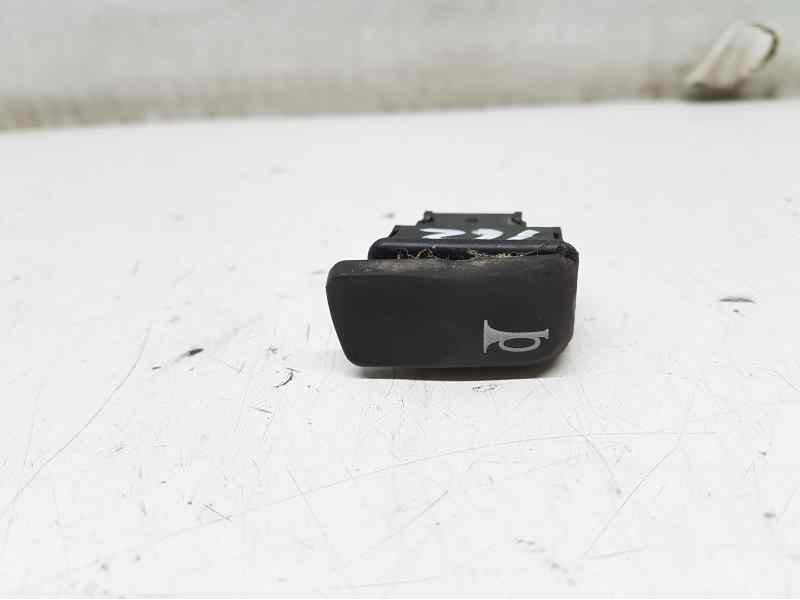 Recambio de interruptor para piaggio (vespa) liberty liberty 125 referencia OEM IAM   CLAXON