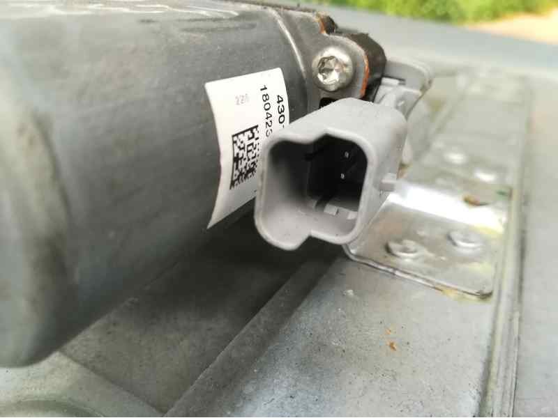 Recambio de elevalunas delantero derecho para peugeot partner kasten confort l1 referencia OEM IAM  402104B ELECTRICO 2 PINS