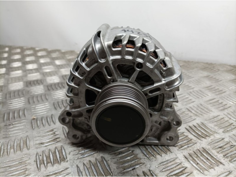 Recambio de alternador para volkswagen t-cross advance referencia OEM IAM 04L903021F 2750483A VALEO