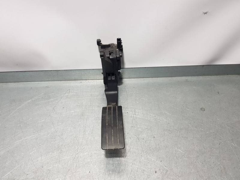 Recambio de potenciometro pedal para renault clio iv limited referencia OEM IAM 180029347R 6PV00997807 