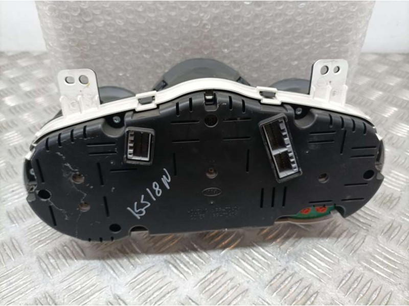 Recambio de cuadro instrumentos para kia soul diva referencia OEM IAM 640032K430  C43
