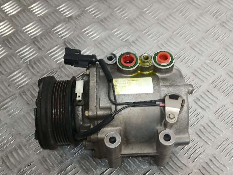 Recambio de compresor aire acondicionado para ford fiesta (cbk) ambiente referencia OEM IAM 2S6H19D629AA  