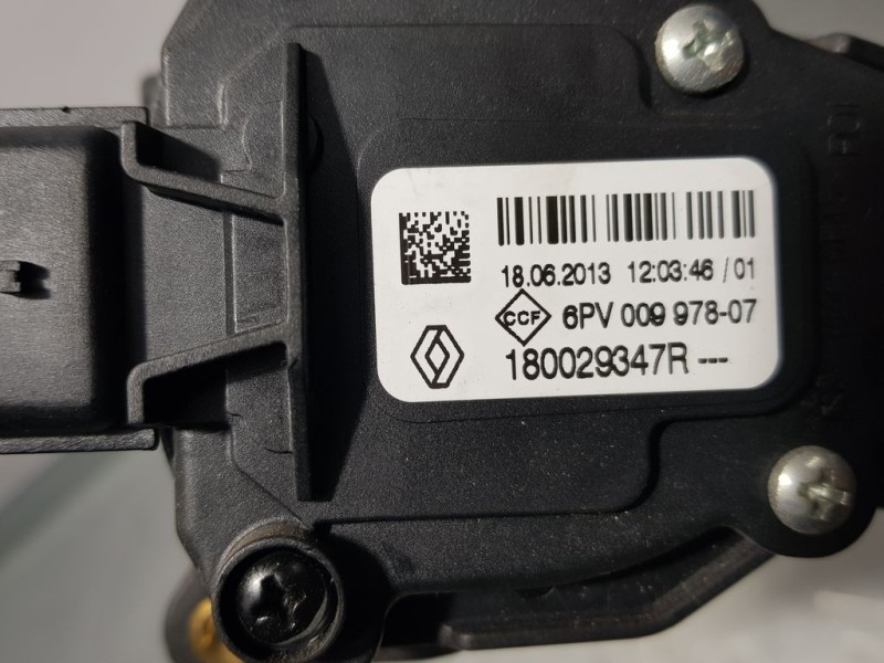 Recambio de potenciometro pedal para renault clio iv limited referencia OEM IAM 180029347R 6PV00997807 