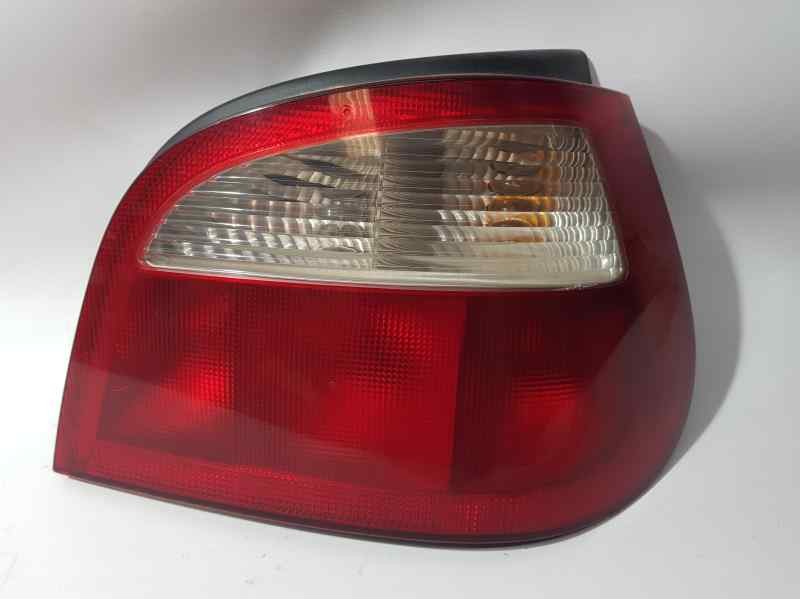 Recambio de piloto trasero derecho para renault megane i fase 2 berlina (ba0) 1.4 16v rt referencia OEM IAM   POCO RAJADO