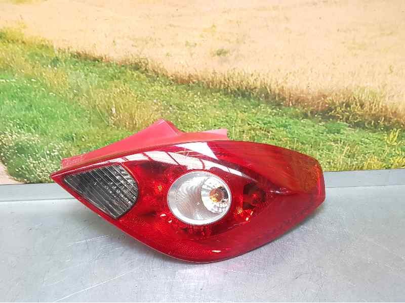 Recambio de piloto trasero derecho para opel corsa d selective referencia OEM IAM 13186351 89038961A TOCADO