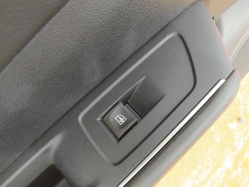 Recambio de mando elevalunas trasero izquierdo para renault talisman executive referencia OEM IAM 254218614R  