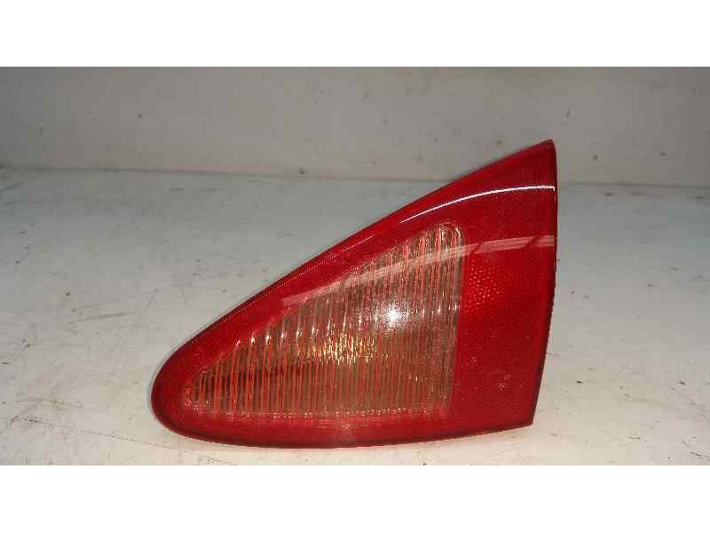 Recambio de piloto trasero derecho para alfa romeo 147 (190) 1.9 jtd 16v distinctive referencia OEM IAM   INTERIOR