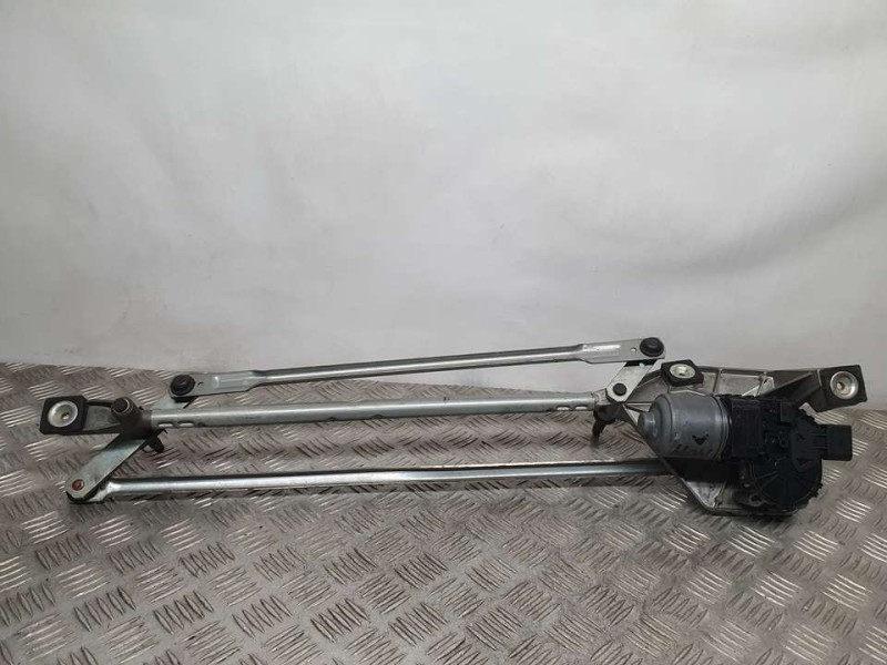 Recambio de motor limpia delantero para ford kuga (cbv) titanium referencia OEM IAM 8V4117504AD 3397021368 BOSCH