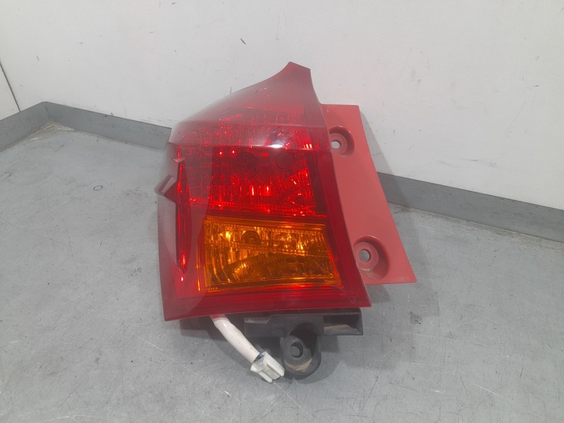 Recambio de piloto trasero izquierdo para toyota auris active referencia OEM IAM 8156102740  EXTERIOR