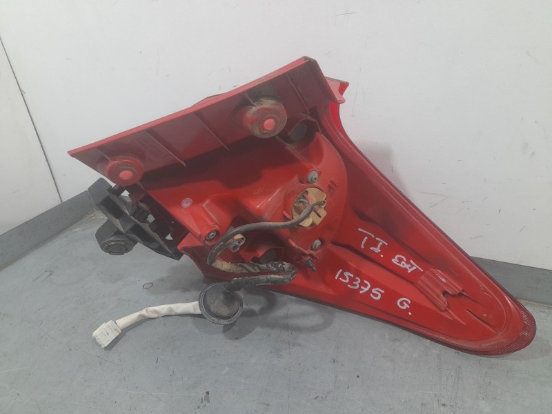 Recambio de piloto trasero izquierdo para toyota auris active referencia OEM IAM 8156102740  EXTERIOR