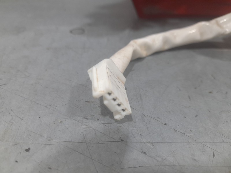 Recambio de piloto trasero izquierdo para toyota auris active referencia OEM IAM 8156102740  EXTERIOR