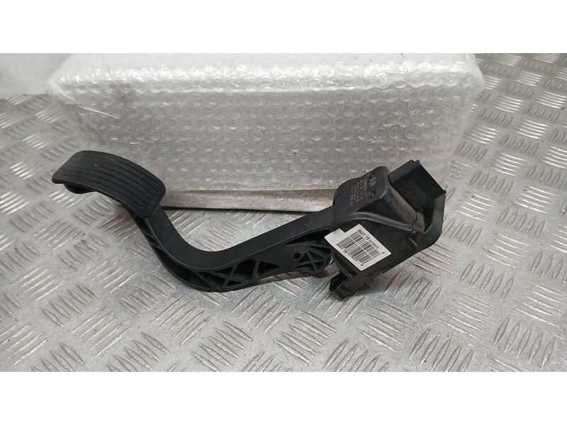 Recambio de potenciometro pedal para peugeot 3008 i monospace (0u_) 1.6 bluehdi 120 referencia OEM IAM 9671416880 BOSCH 02807551
