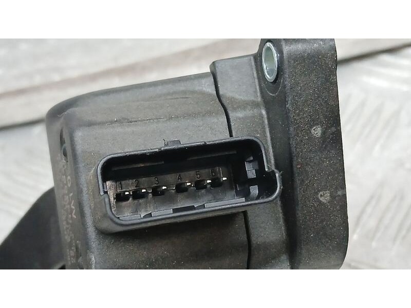 Recambio de potenciometro pedal para peugeot 3008 i monospace (0u_) 1.6 bluehdi 120 referencia OEM IAM 9671416880 BOSCH 02807551