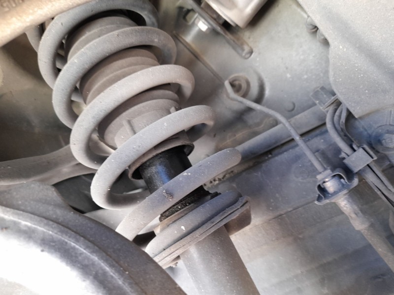 Recambio de amortiguador delantero derecho para mercedes-benz clase c descapotable (a205) c 220 d (205.404) referencia OEM IAM A