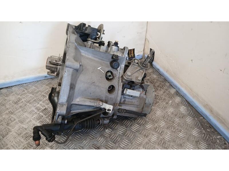 Recambio de caja cambios para citroën berlingo cuadro xtr plus referencia OEM IAM 20ET07 3110909A 5VELOCIDADES