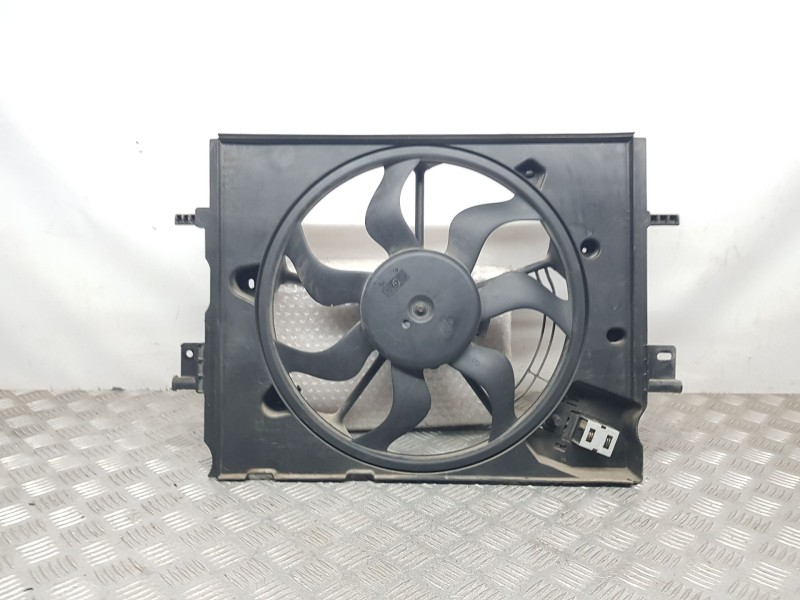 Recambio de electroventilador para nissan micra v (k14) 5 puertas referencia OEM IAM 214815FA0B VALEO T18517B