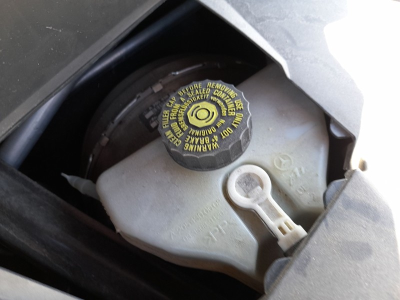 Recambio de bomba freno para mercedes-benz clase c descapotable (a205) c 220 d (205.404) referencia OEM IAM A2054300001  