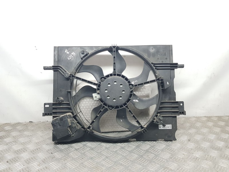 Recambio de electroventilador para nissan micra v (k14) 5 puertas referencia OEM IAM 214815FA0B VALEO T18517B