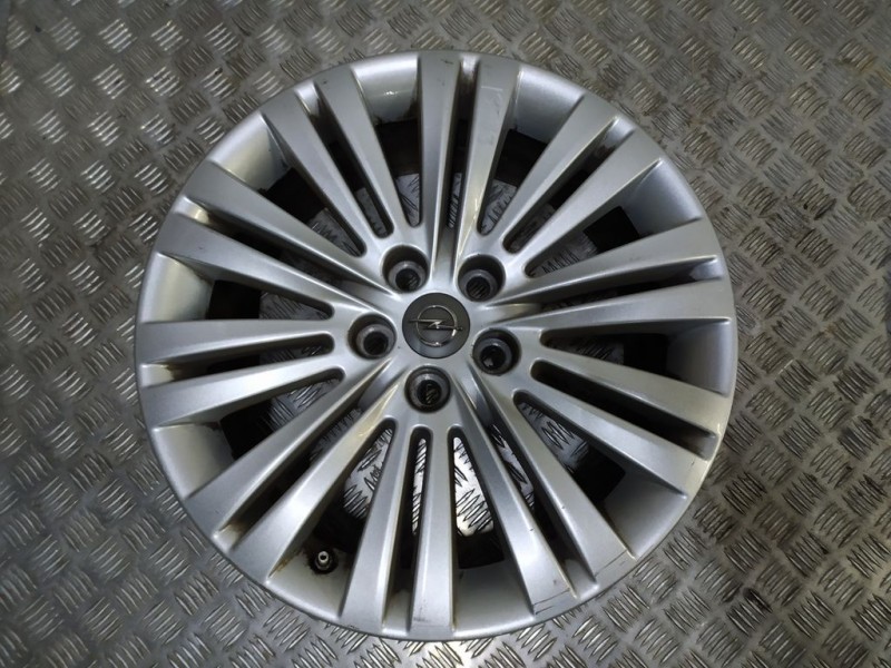 Recambio de juego llantas aluminio para opel astra j lim. expression referencia OEM IAM 7X17 5 TORN ET 42 ALUMINIO 