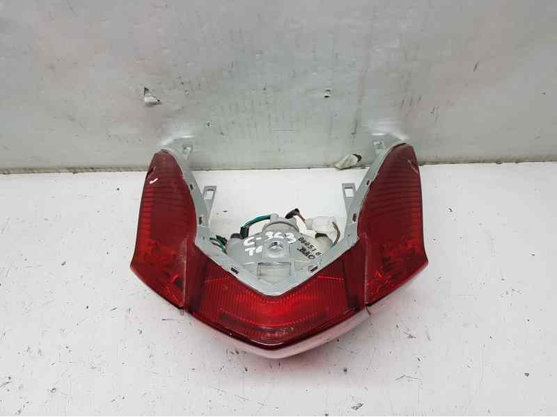 Recambio de piloto trasero central para kymco miler 125 referencia OEM IAM   