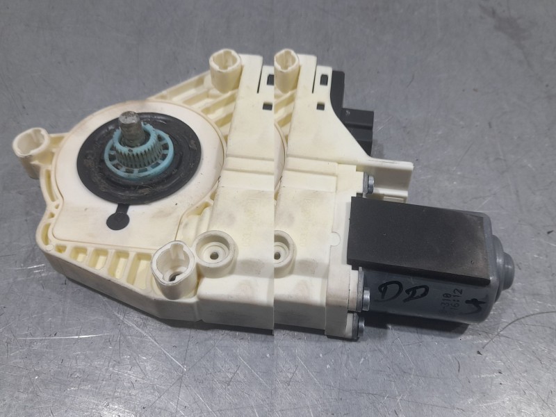 Recambio de elevalunas delantero derecho para audi a5 (8t3) 3.0 tdi quattro referencia OEM IAM 0536010001 8T0959802A BROSE