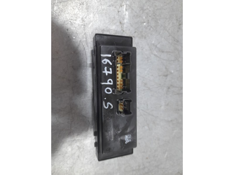 Recambio de mando elevalunas delantero izquierdo para nissan pulsar hatchback (c13) 1.5 dci referencia OEM IAM 254013ZL1A  