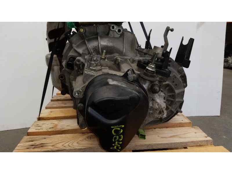 Recambio de caja cambios para nissan micra (k12e) acenta referencia OEM IAM JH3103 C063279 5VELOCIDADES