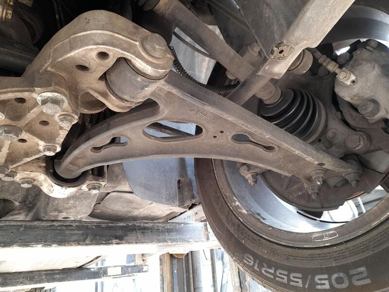 Recambio de brazo suspension inferior delantero izquierdo para seat toledo iii (5p2) 1.9 tdi referencia OEM IAM 1K0407151AD  