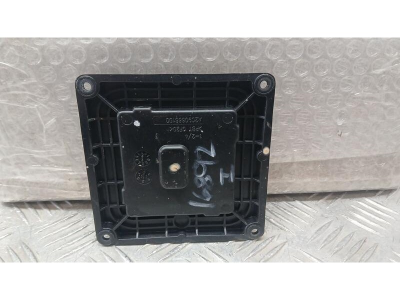 Recambio de centralita faro para renault kangoo iii furgoneta/monovolumen e-tech electric referencia OEM IAM 260559976R CONTINEN