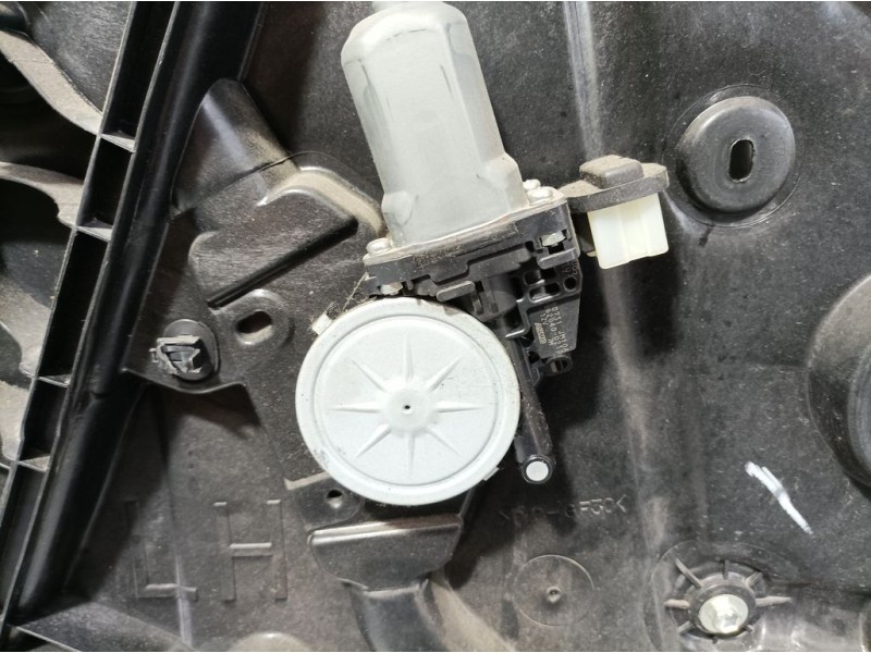 Recambio de elevalunas delantero derecho para volvo xc60 kinetic awd referencia OEM IAM 1972607  BROSE ELECTRICO 6 PINS