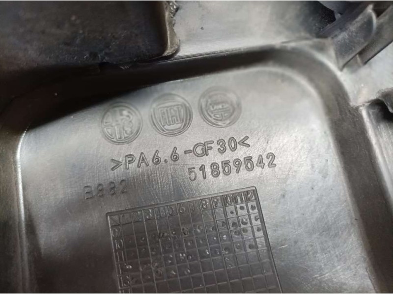 Recambio de tapa motor para alfa romeo giulietta (191) distinctive referencia OEM IAM 51859542  