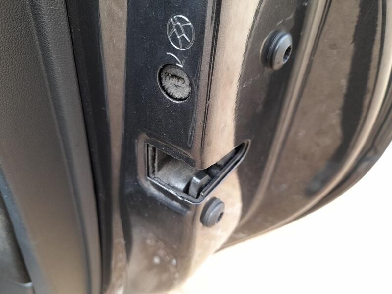 Recambio de cerradura puerta trasera derecha para seat toledo iii (5p2) 1.9 tdi referencia OEM IAM 7L0839016D  