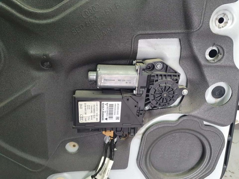 Recambio de elevalunas trasero izquierdo para seat exeo berlina (3r2) reference referencia OEM IAM 8E0839461C  ELECTRICO